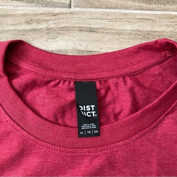 Flying Pig Graphic T-Shirt | Size XL - Picture 3 of 5